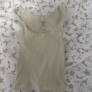 skims tank top